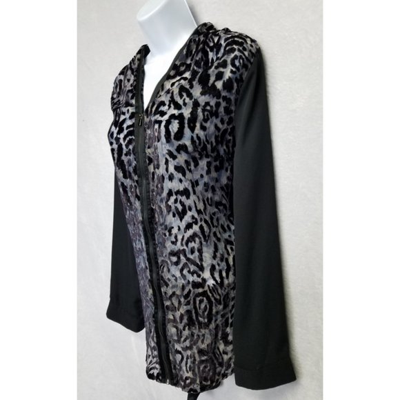 Lane Bryant Women's Top V-neck Leopard Print 14/16 - Picture 3 of 8